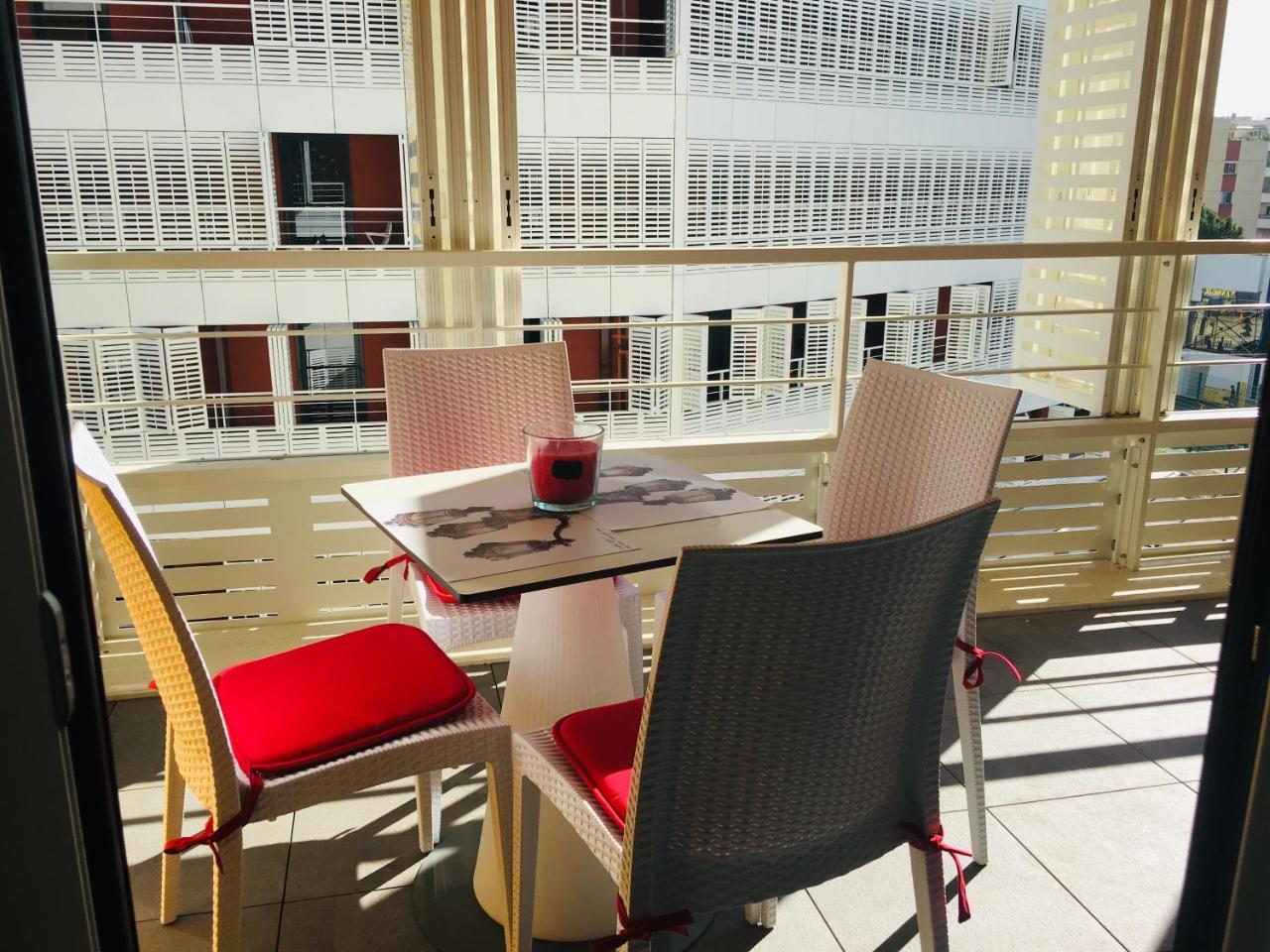 Vacances A Nice Terrasse Ensoleillee & Parking A La Gare Du Sud Zewnętrze zdjęcie